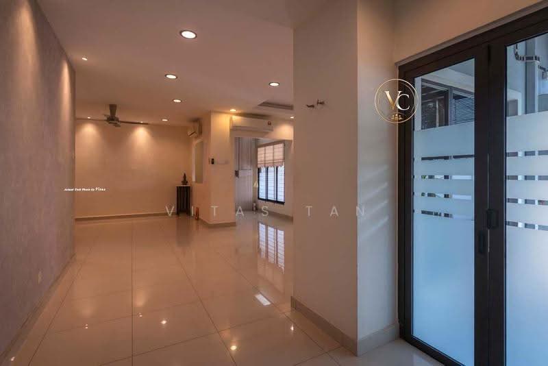 2-storey Terraced House for Sale in Bandar Bukit Raja (Klang) - Vitas Tan - Living Room - PropertyGuru.com.my