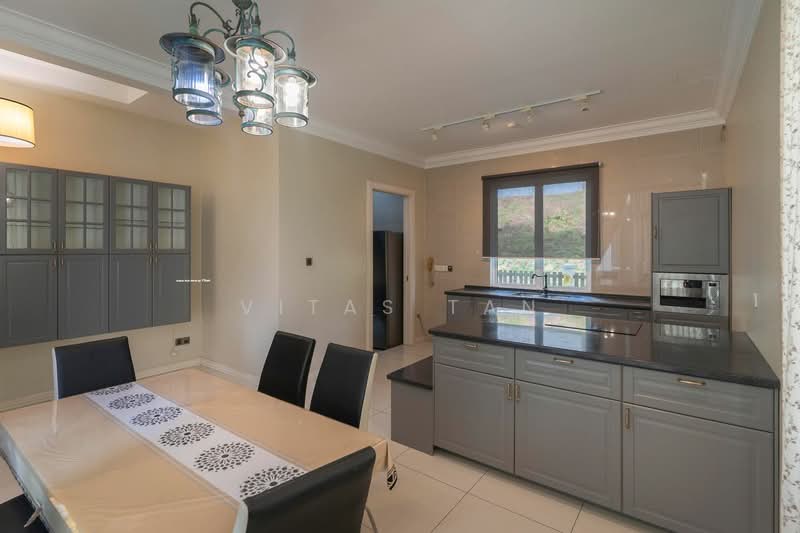 Semi-Detached House for Sale in Setia Eco Park (Setia Alam) - Vitas Tan - Kitchen - PropertyGuru.com.my