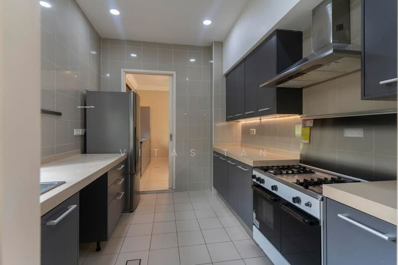 Semi-Detached House for Sale in Setia Eco Park (Setia Alam) - Vitas Tan - Kitchen - PropertyGuru.com.my