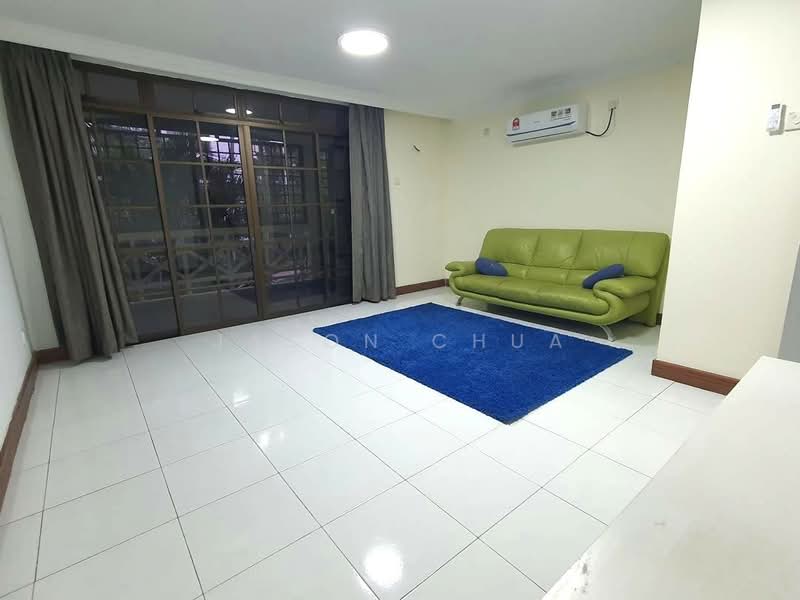 Rumah Bandar untuk Disewa di Taman Pelangi (Johor Bahru) - Jason Chua - Living Room - PropertyGuru.com.my