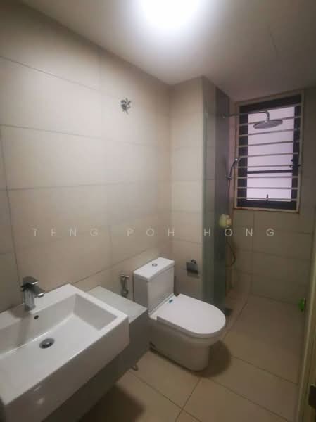 Service Residence for Sale at Sfera Residency - Teng Poh Hong - Bathroom - PropertyGuru.com.my