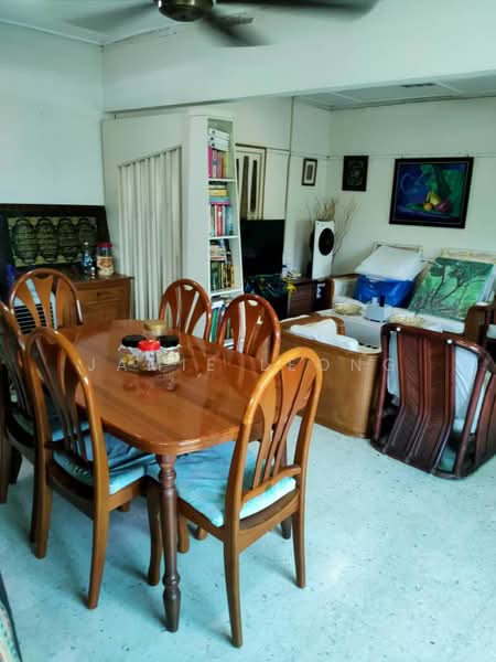 Rumah Berkembar untuk Dijual di Seksyen 3 (Petaling Jaya) - Jamie Leong - Dining Room - PropertyGuru.com.my
