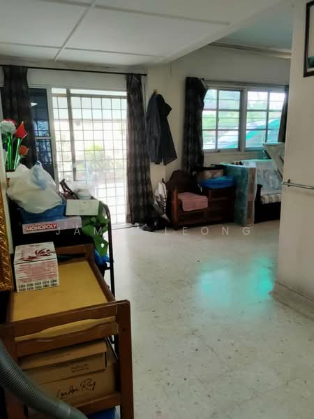 Rumah Berkembar untuk Dijual di Seksyen 3 (Petaling Jaya) - Jamie Leong - Living Room - PropertyGuru.com.my