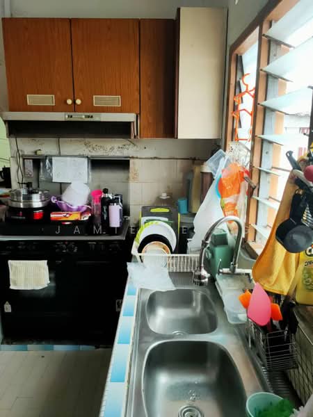 Rumah Berkembar untuk Dijual di Seksyen 3 (Petaling Jaya) - Jamie Leong - Kitchen - PropertyGuru.com.my