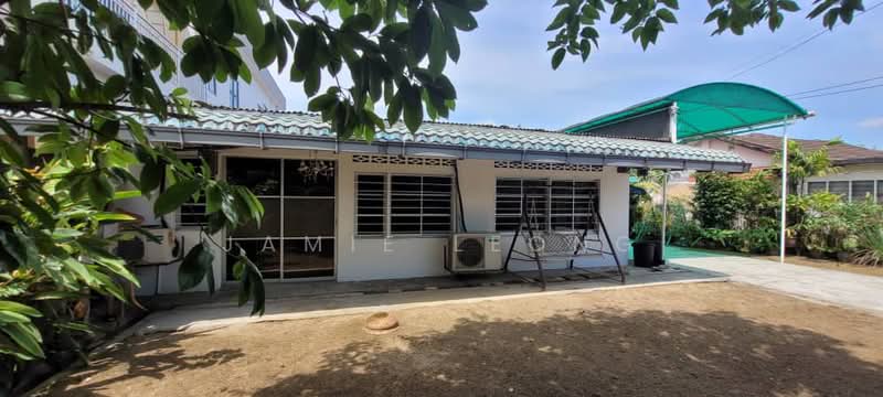 Semi-Detached House for Sale in Seksyen 3 (Petaling Jaya) - Jamie Leong - Exterior - PropertyGuru.com.my