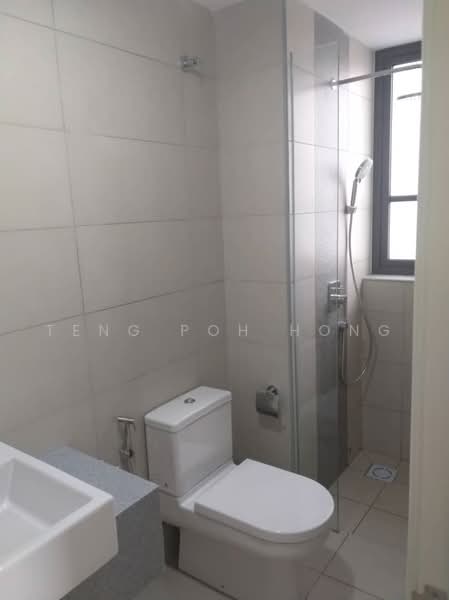 Service Residence for Sale at Sfera Residency - Teng Poh Hong - Bathroom - PropertyGuru.com.my