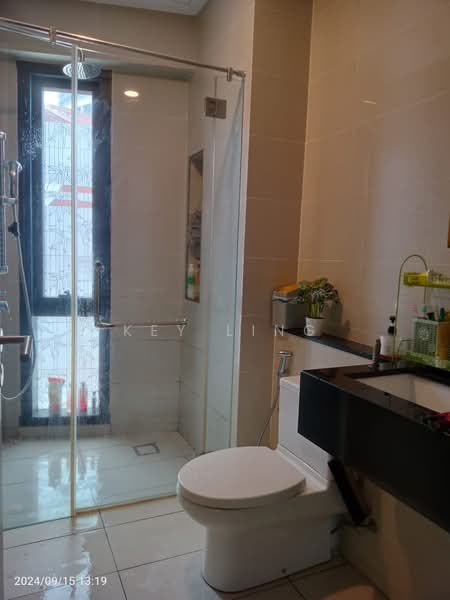 Servis Apartment untuk Dijual di Sapphire Paradigm - Key Ling - Bathroom - PropertyGuru.com.my