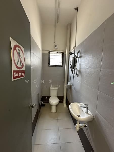 Kilang untuk Dijual di Taman Perindustrian Bukit Serdang (Seri Kembangan) - Wong Tuck Chiong - PropertyGuru.com.my