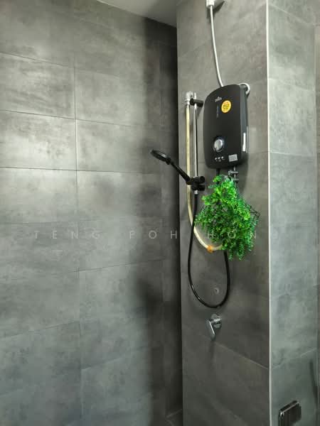Condominium for Sale at Verando Residence - Teng Poh Hong - Bathroom - PropertyGuru.com.my