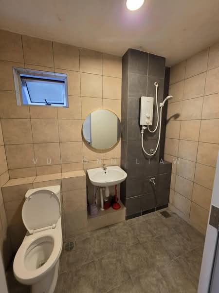Condominium for Rent at Bukit Bantayan Residences - Vui Onn Liaw - Bathroom - PropertyGuru.com.my