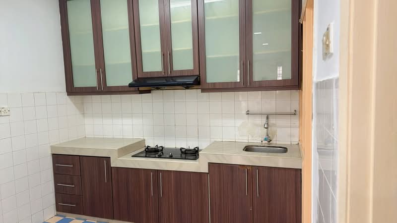 Apartment for Rent at Aman Puri Apartment - Crystal Lum - Kitchen - PropertyGuru.com.my