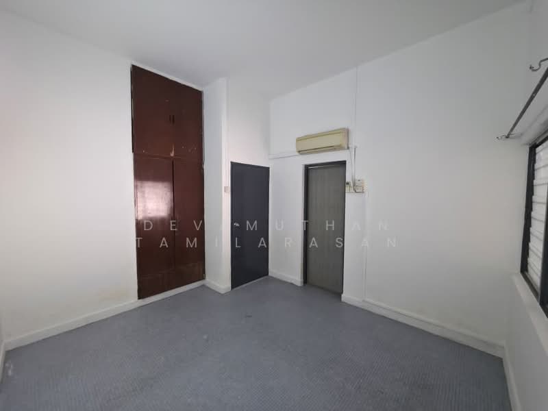Semi-Detached House for Sale in Seksyen 6 (Petaling Jaya) - Devamuthan Tamilarasan - Bedroom - PropertyGuru.com.my