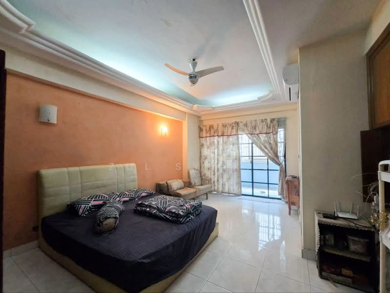 Kondominium untuk Dijual di Pandan Mewah Heights - Zul Syafiq - Bedroom - PropertyGuru.com.my