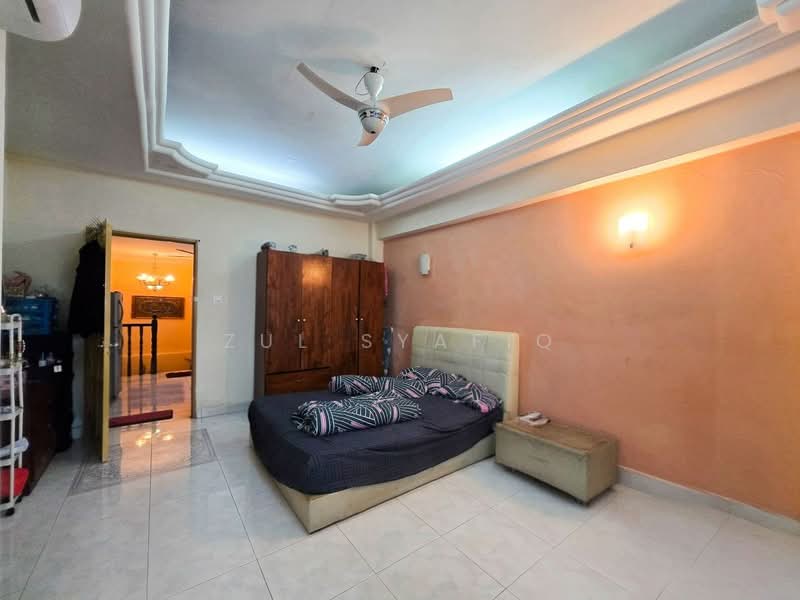 Kondominium untuk Dijual di Pandan Mewah Heights - Zul Syafiq - Bedroom - PropertyGuru.com.my