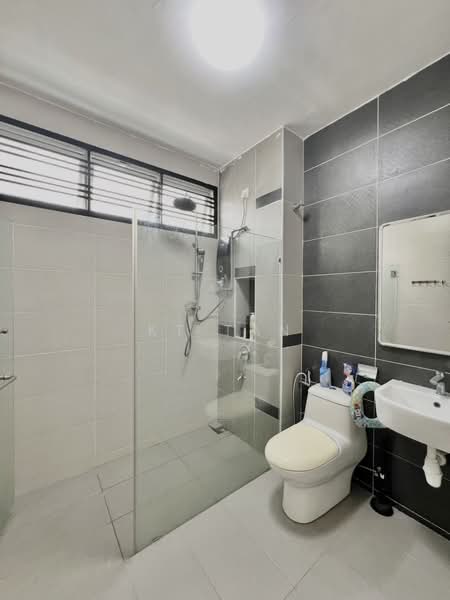 Rumah Kluster untuk Dijual di Setia Tropika (Johor Bahru) - KT Tan - Bathroom - PropertyGuru.com.my