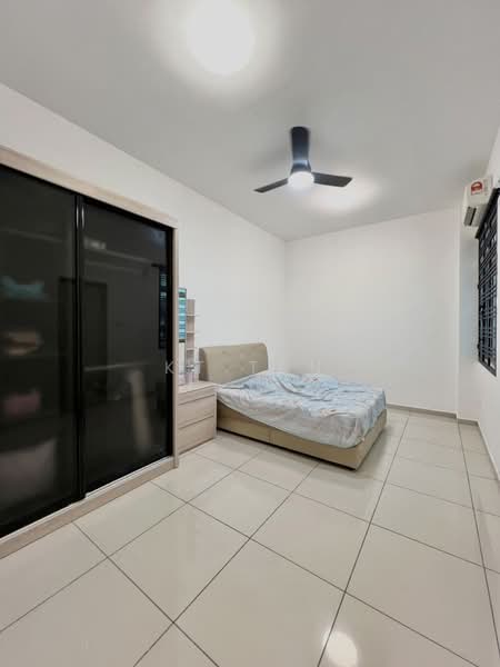 Rumah Kluster untuk Dijual di Setia Tropika (Johor Bahru) - KT Tan - Bedroom - PropertyGuru.com.my