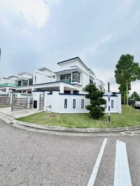 Rumah Kluster untuk Dijual di Setia Tropika (Johor Bahru) - KT Tan - Exterior - PropertyGuru.com.my