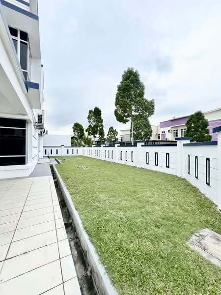 Rumah Kluster untuk Dijual di Setia Tropika (Johor Bahru) - KT Tan - Exterior - PropertyGuru.com.my