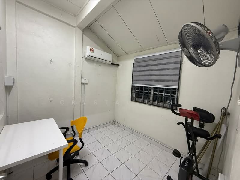 1-storey Terraced House for Rent in Alam Damai (Cheras) - Crystal Lum - Study - PropertyGuru.com.my