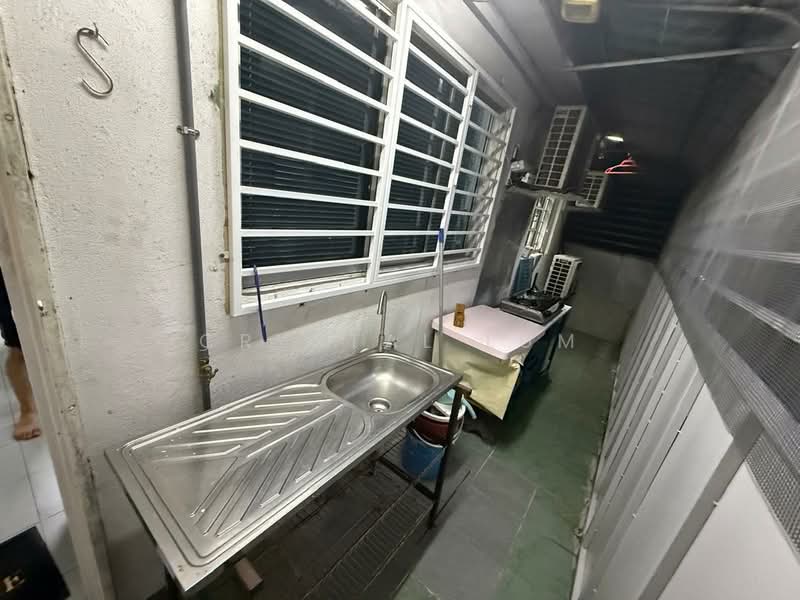 1-storey Terraced House for Rent in Alam Damai (Cheras) - Crystal Lum - Kitchen - PropertyGuru.com.my