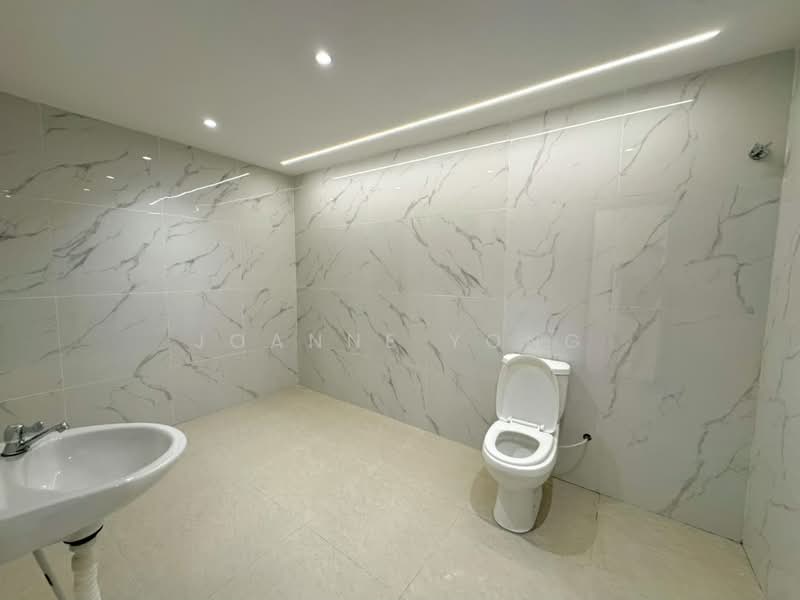Rumah Teres 2 Tingkat untuk Dijual di Bandar Baru Permas Jaya (Permas Jaya) - JOANNE YONG - Bathroom - PropertyGuru.com.my