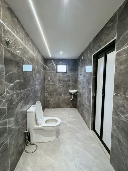 Rumah Teres 2 Tingkat untuk Dijual di Bandar Baru Permas Jaya (Permas Jaya) - JOANNE YONG - Bathroom - PropertyGuru.com.my