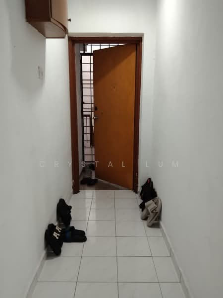 Rumah Flat untuk Dijual di Taman Bukit Desa - Crystal Lum - Entrance - PropertyGuru.com.my