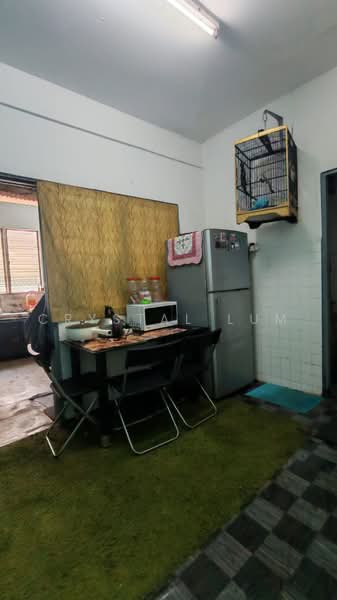 Rumah Teres 1.5 Tingkat untuk Dijual di Taman Bidara (Selayang) - Crystal Lum - Kitchen - PropertyGuru.com.my