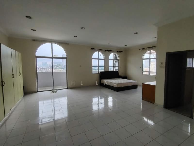 Kondominium untuk Dijual di Endah Ria - HL Lau - Bedroom - PropertyGuru.com.my