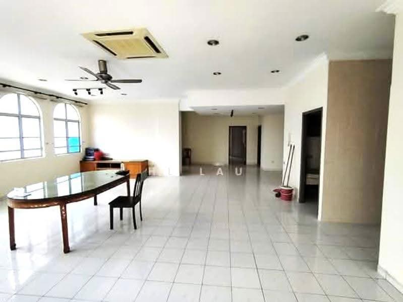 Kondominium untuk Dijual di Endah Ria - HL Lau - Living Room - PropertyGuru.com.my