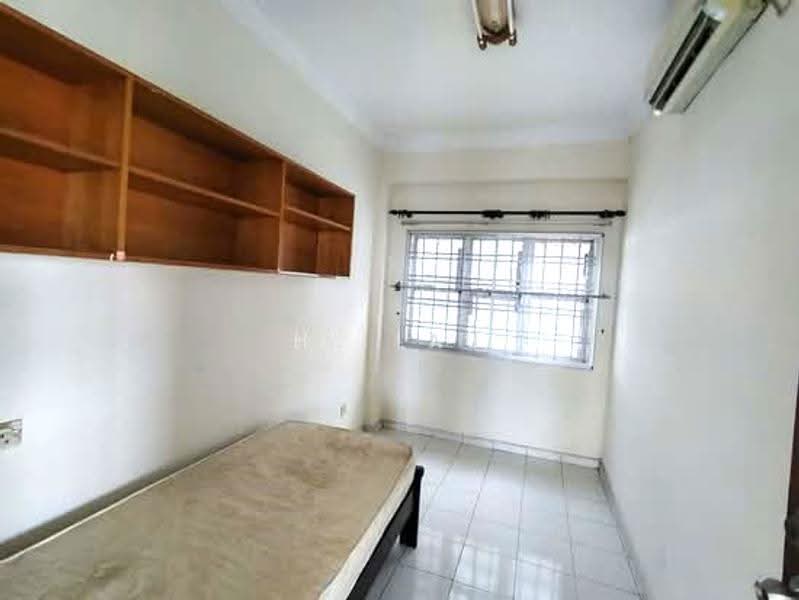 Kondominium untuk Dijual di Endah Ria - HL Lau - Bedroom - PropertyGuru.com.my