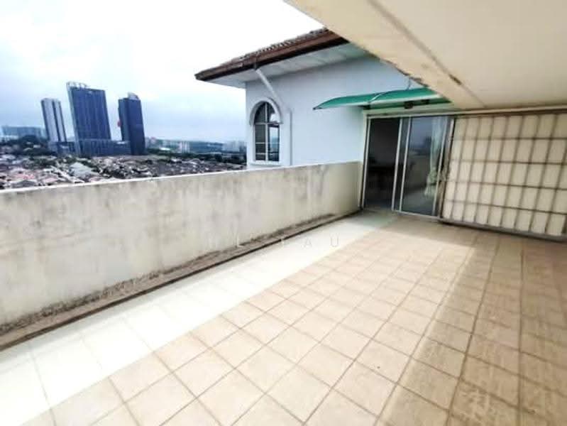 Kondominium untuk Dijual di Endah Ria - HL Lau - Balcony - PropertyGuru.com.my