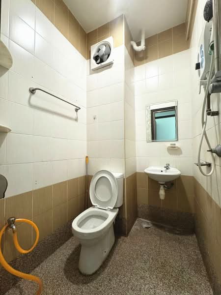 Condominium for Rent at Cassia Resort Condominium - Darren Cham - Bathroom - PropertyGuru.com.my