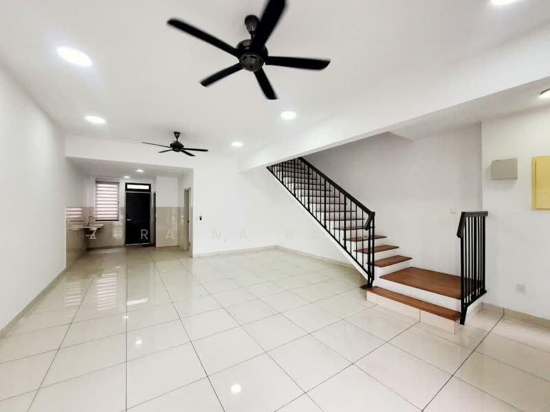 2-storey Terraced House for Sale in Elmina (Shah Alam) - Zuraina Rajudin - Living Room - PropertyGuru.com.my