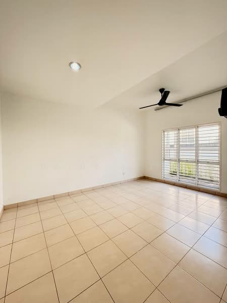 2-storey Terraced House for Sale in Bandar Seri Coalfields (Sungai Buloh) - Zuraina Rajudin - Living Room - PropertyGuru.com.my