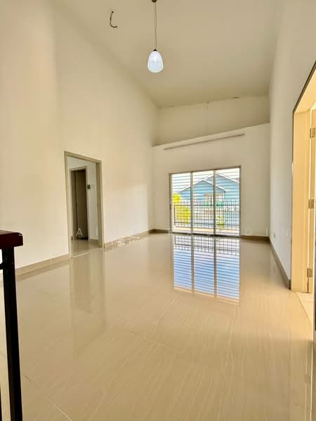 2-storey Terraced House for Sale in Bandar Seri Coalfields (Sungai Buloh) - Zuraina Rajudin - Living Room - PropertyGuru.com.my