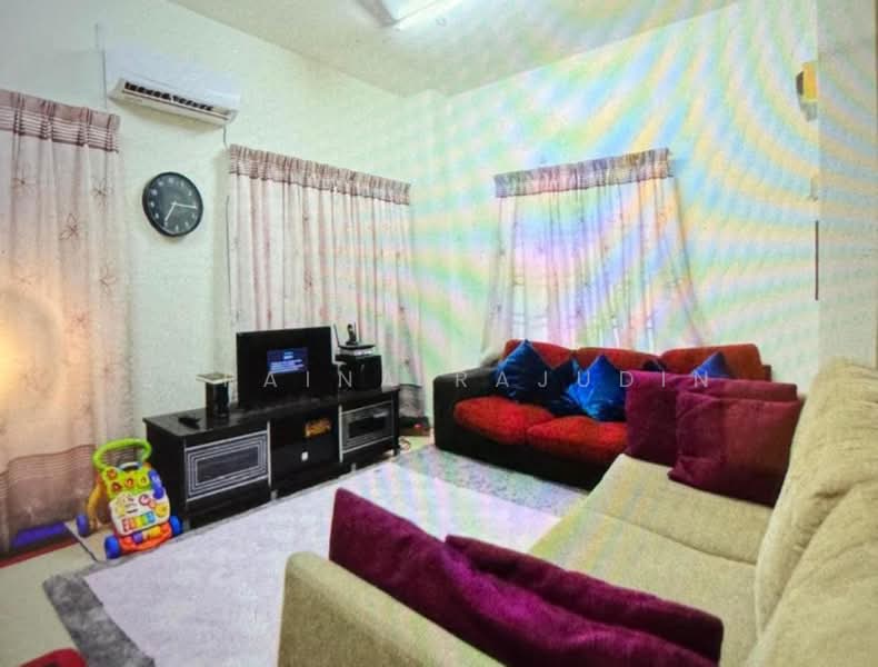 Semi-Detached House for Sale in Puncak Alam (Selangor) - Zuraina Rajudin - Living Room - PropertyGuru.com.my