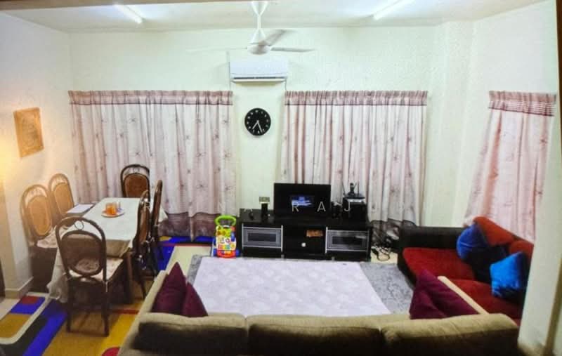 Semi-Detached House for Sale in Puncak Alam (Selangor) - Zuraina Rajudin - Living Room - PropertyGuru.com.my