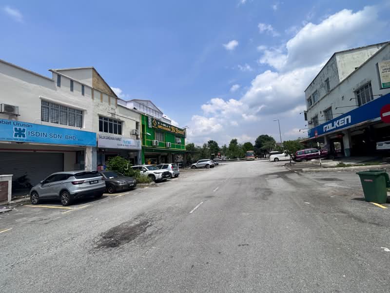 Kedai / Pejabat untuk Dijual di Taman Puncak Jalil (Seri Kembangan) - Jaze Ong - Exterior - PropertyGuru.com.my