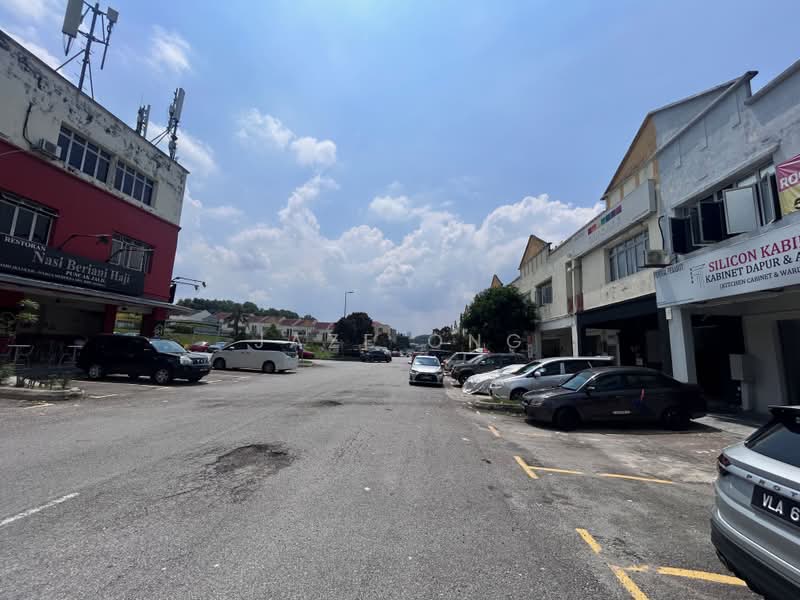 Kedai / Pejabat untuk Dijual di Taman Puncak Jalil (Seri Kembangan) - Jaze Ong - Exterior - PropertyGuru.com.my
