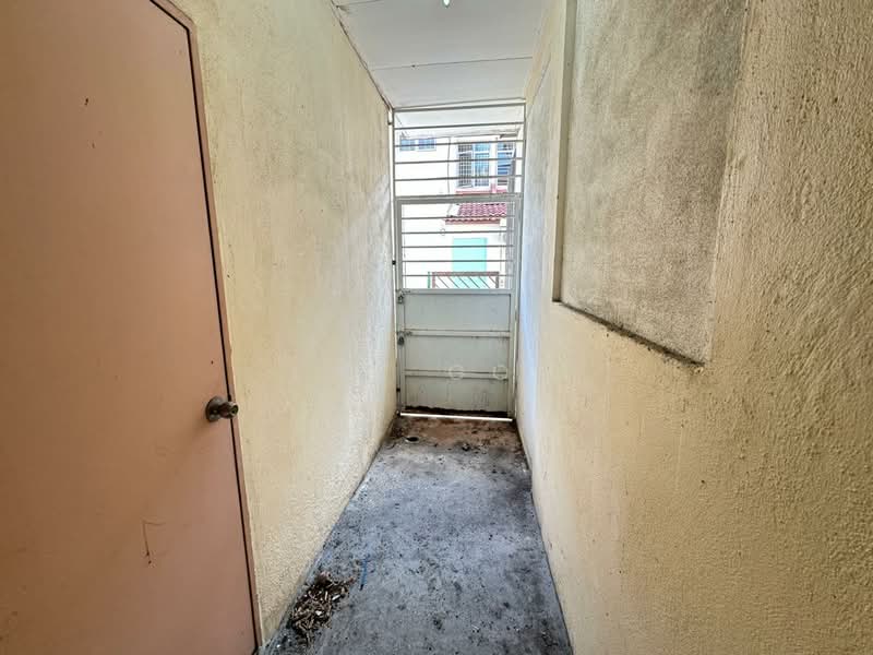 2-storey Terraced House for Sale in Taman Putra Impiana (Puchong) - KT Go - Entrance - PropertyGuru.com.my