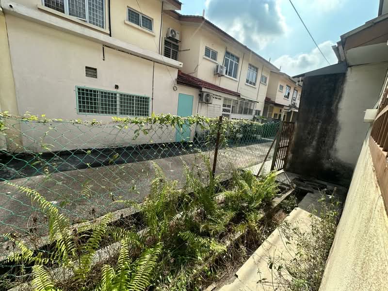 2-storey Terraced House for Sale in Taman Putra Impiana (Puchong) - KT Go - Exterior - PropertyGuru.com.my