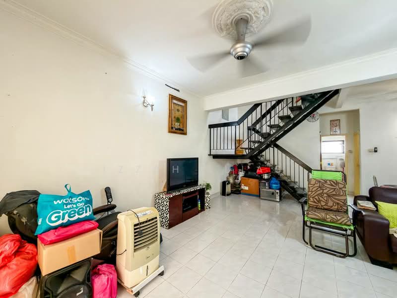 2-storey Terraced House for Sale in Taman Dagang Jaya (Ampang) - Izzah Alias - Living Room - PropertyGuru.com.my