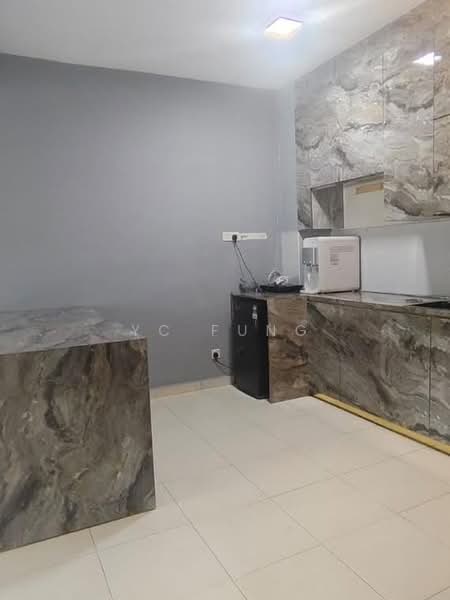 Servis Apartment untuk Disewa di The Garden Residences - YC Fung - Kitchen - PropertyGuru.com.my