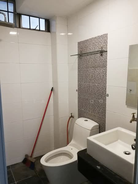 Apartment for Rent at Kiambang Apartment - Stanley Ooi - Bathroom - PropertyGuru.com.my