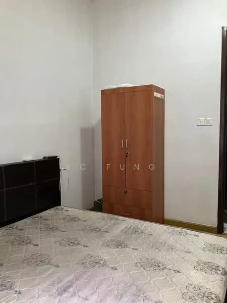 Kondominium untuk Disewa di Royal Strand @ Country Garden Danga Bay - YC Fung - Bedroom - PropertyGuru.com.my