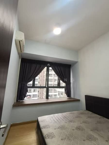 Kondominium untuk Disewa di Royal Strand @ Country Garden Danga Bay - YC Fung - Bedroom - PropertyGuru.com.my