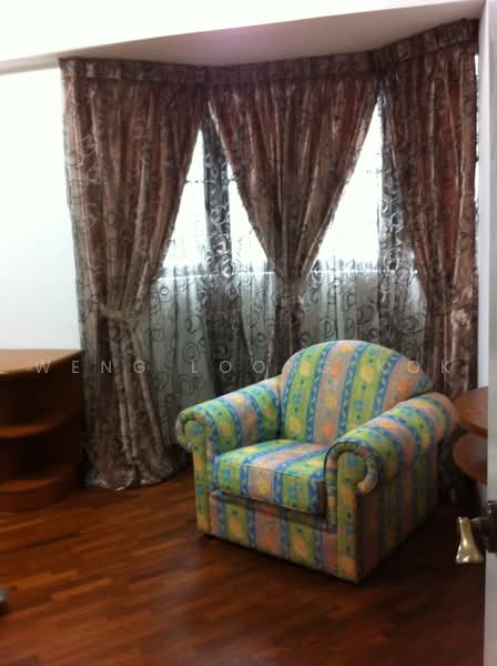 Kondominium untuk Dijual di Mont Kiara Sophia - Weng Loong Kok - Living Room - PropertyGuru.com.my