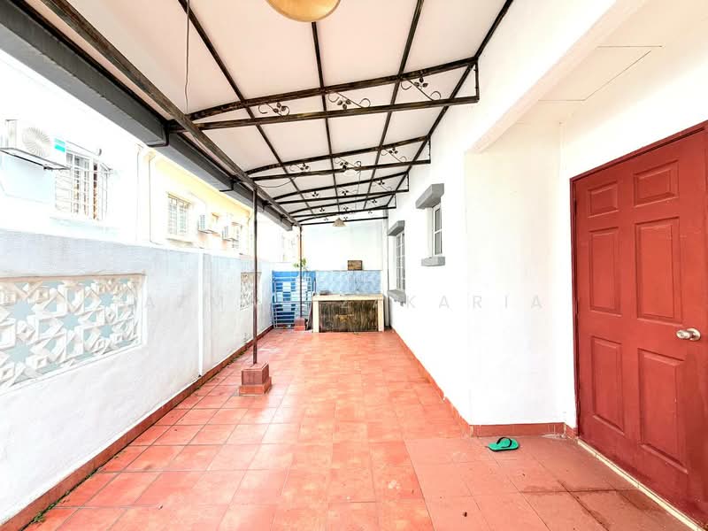 Semi-Detached House for Sale in Bukit Bandaraya (Shah Alam) - AZMAN ZAKARIA - Exterior - PropertyGuru.com.my