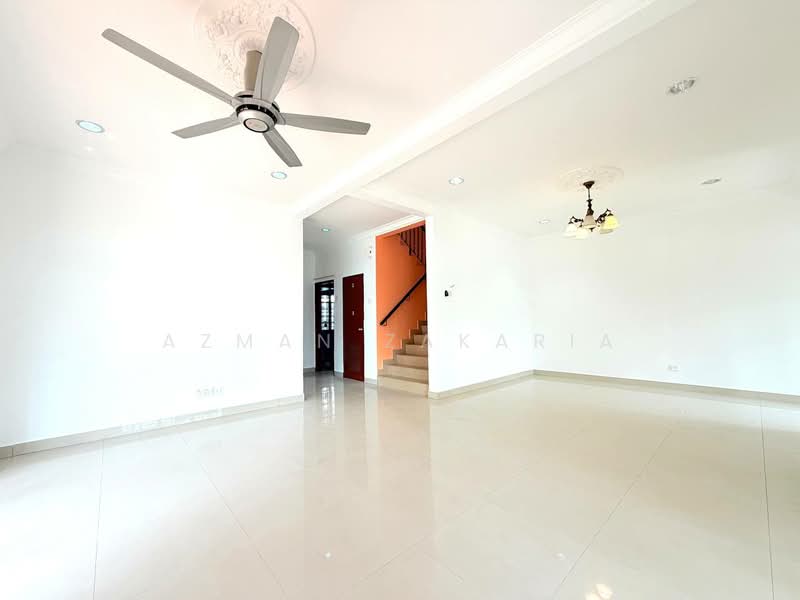 Semi-Detached House for Sale in Bukit Bandaraya (Shah Alam) - AZMAN ZAKARIA - Living Room - PropertyGuru.com.my